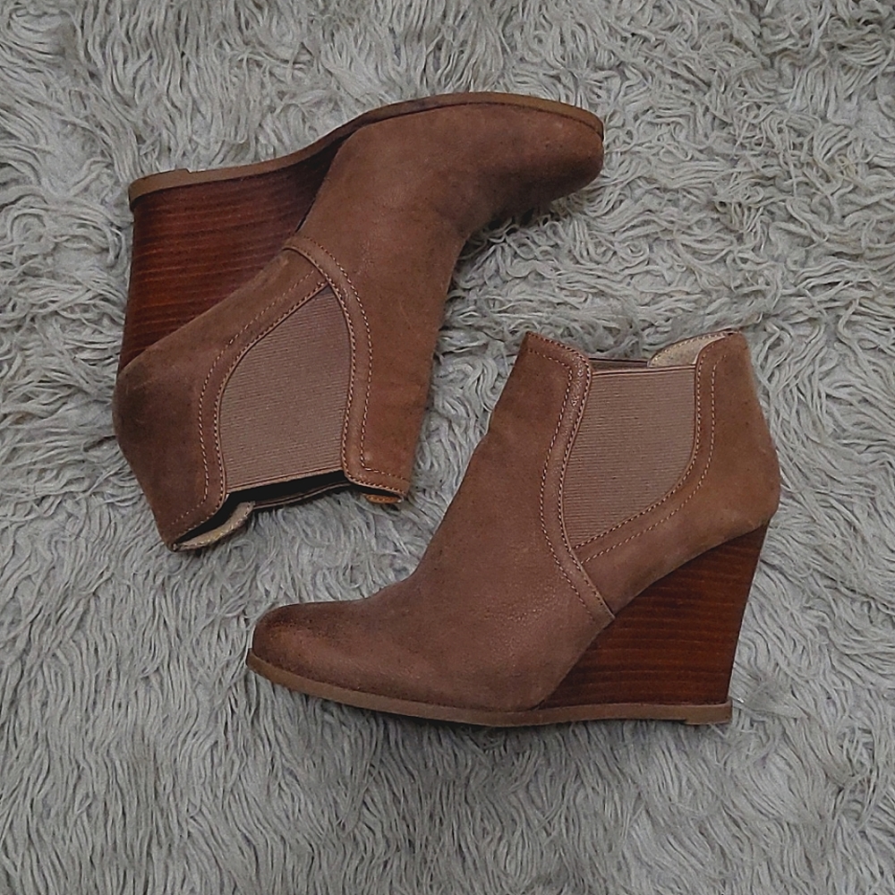 Audrey Brooke wedge booties